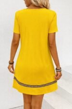 Kadın Kısa Kollu V Yakalı Etnik Desen şerit Detaylı Viskon Elbise - Görsel 3