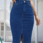 Kadın Yüksek Bel önden Yırtmaçlı Kısa Kot Etek