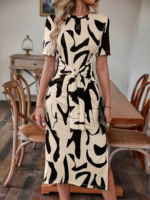 Kadın Kısa Kollu Bisiklet Yaka Desenli Belden Bağlamalı Yandan Yırtmaçlı Süprem Elbise - Görsel 2