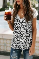 Kadın Kısa Kollu V Yakalı Dantelli Süprem Bluz - Görsel 3