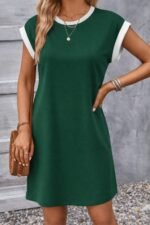 Kadın Kısa Kollu Yuvarlak Yakalı Kontrast Manset Detaylı Kısa Janjan Krep Elbise - Görsel 2