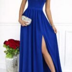 Kadın Omuzlardan Açık Asimetrik Yaka Detaylı Yırtmaçlı Maksi Boy Janjan Krep Elbise