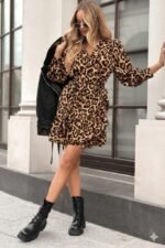 Kadın Uzun Kollu Kruvaze Yakalı Fırfırlı Belden Kuşaklı Leopar Desen Modal Elbise - Görsel 4