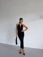 Kadın Boyun Aksesuarlı Halter Yaka Maxi Boy Sandy Kumaş Elbise - Görsel 5