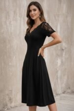 Kadın Kısa Kollu V Dantel Yakalı Midi Viskon Elbise - Görsel 3