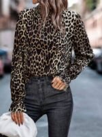 Kadın Uzun Kollu Gipe Detaylı Balıkçı Yaka Leopar Desenli Süprem Bluz - Görsel 5