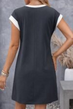 Kadın Kısa Kollu Yuvarlak Yakalı Kontrast Manset Detaylı Kısa Janjan Krep Elbise - Görsel 2