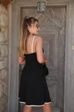 Kadın Ip Askılı Geniş V Yakalı çift Renkli Janjan Krep Elbise - Görsel 3