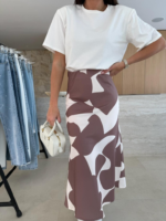 Kadın Kısa Kollu Bisiklet Yaka Viskon Bluz Ve Desenli Süprem Etek Ikili Takım - Görsel 3