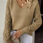 Kadın Uzun Kollu V Yaka Kol Delikli Baklava Desen Detaylı Triko Kazak