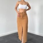 Camel Gabardin Boyamalı Püsküllü Etek