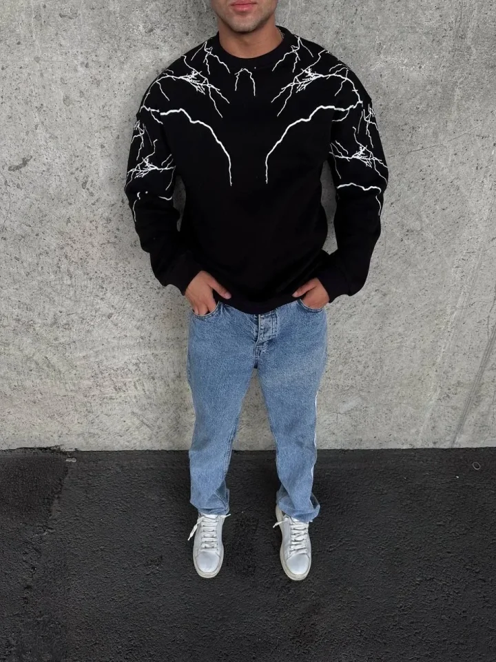 TY694f9c54e0602694f9c54e0605.webp Yıldırım Baskılı Bisiklet Yaka SweatShirt - Siyah - Görsel 1