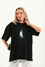 Oversize Tişört - Sırt Baskılı Survivor Penguin Temalı, Felsefi Yazılı Bisiklet Yaka Tişört - Siyah - Görsel 2