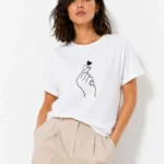 Kore Parmak Kalp Aşk Temalı Minimal Baskılı Tişört Yazlık Kısa Kol T-Shirt - Beyaz