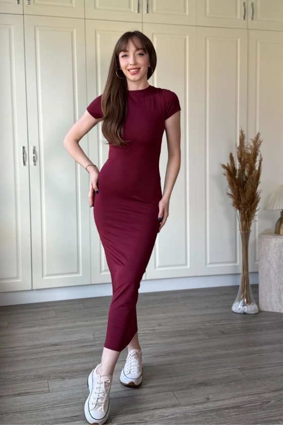 e9685070870dfdc72664d9e22dd159cc.jpeg Kadın Düşük Omuz Bağcık Detaylı Midi Boy Elbise - Görsel 1