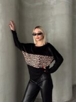 Kadın Kadife Kumaş Leopar Desenli Omuz Detay Uzun Kollu Bluz - Görsel 3